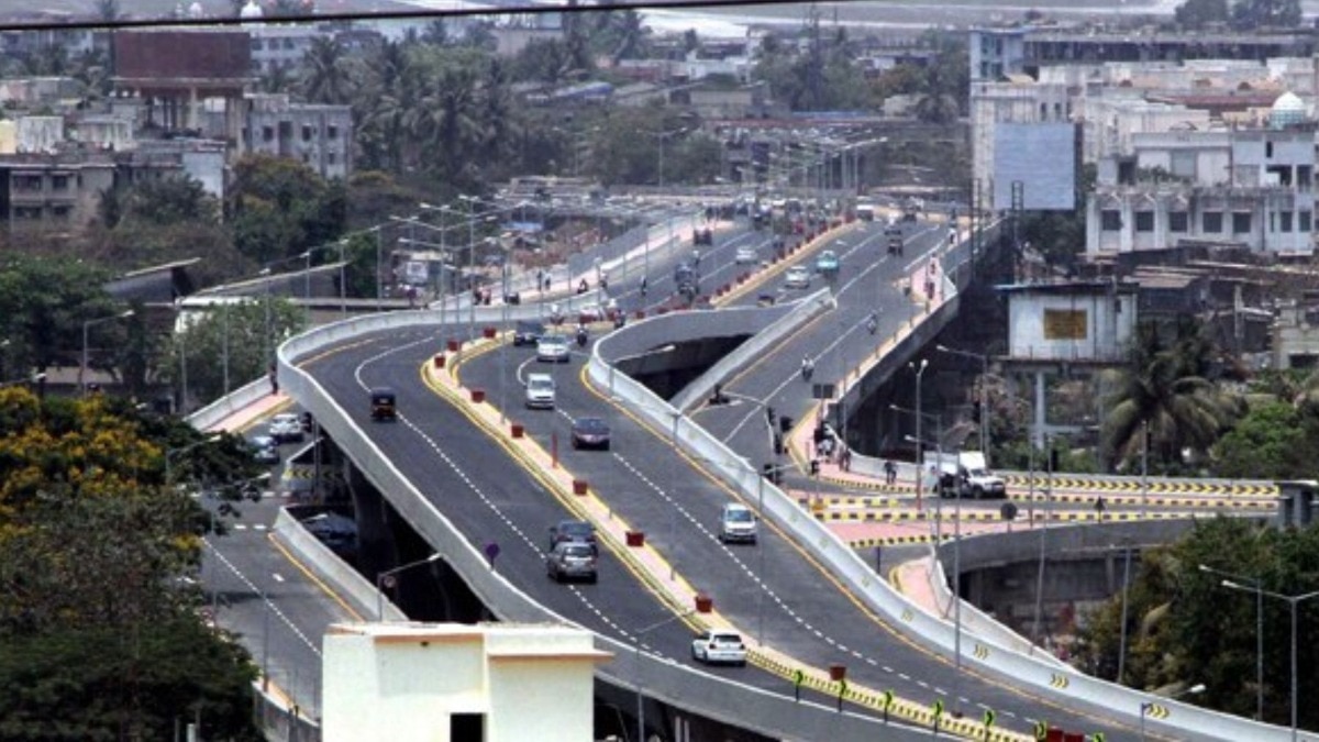 बेलासिस फ्लायओव्हरचं काम पूर्ण