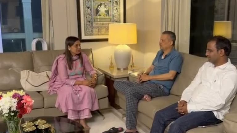 ठाकरे गटाच्या नॉट रिचेबल नगरसेविका 24 तासांनंतर समोर, पहिली प्रतिक्रिया देताना म्हणाल्या... Shivsena Thackeray group corporator Sarita Mhaske