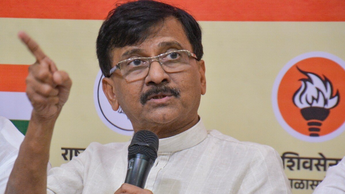 if they wanted to go with shinde they shouldnt have formed an alliance with us sanjay raut angered on mns support for shiv sena shinde group in kdmc
