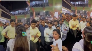 परप्रांतीयांना टपऱ्या मिळतात, आम्हाला नाही; मला राज ठाकरेंचा फोटो लावून टपरी द्या, तरुणीची मनसेकडे मागणी VIDEO Mumbai Tak