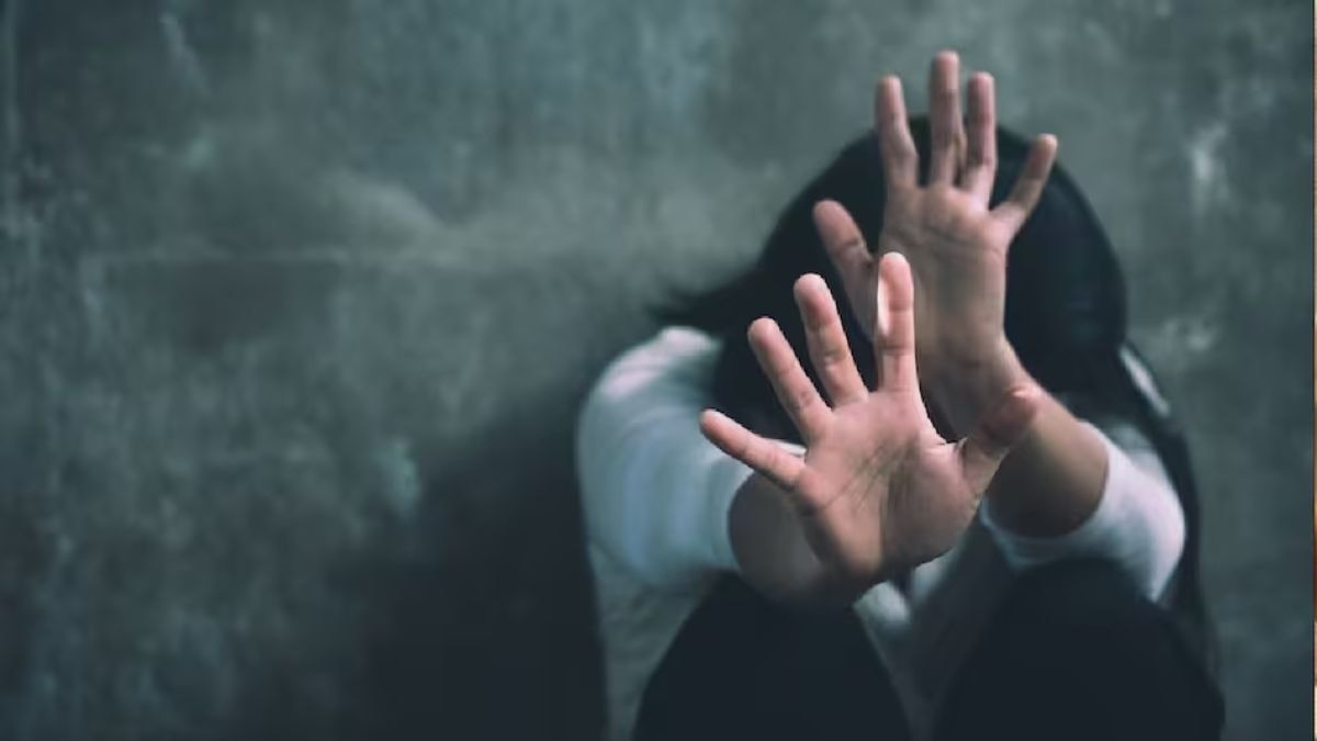 10 वर्षीय मुलीवर लैंगिक अत्याचार 