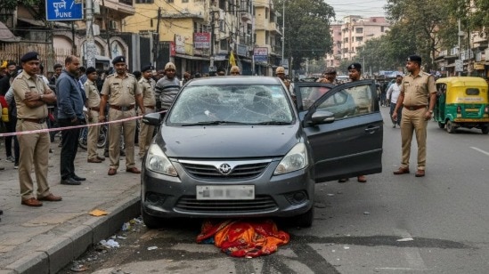मॉर्निंग वॉकसाठी आलेल्या 65 वर्षीय महिलेला कारने धडक देत चिरडलं, पुण्यात हिट अँड रनचा थरार सुरुच