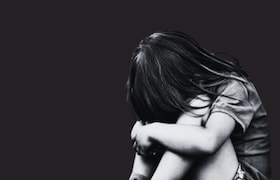 चिमुकली अंगणात खेळत असलेली पाहून नराधमातील राक्षस जागा, विकृतीची परिसिमा गाठत... crime news