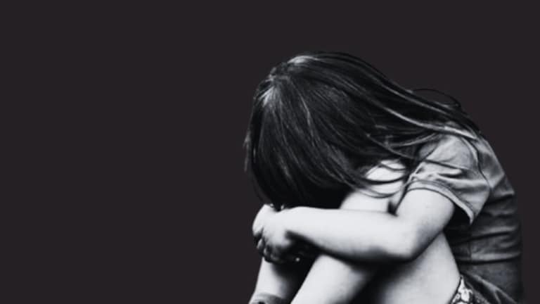 चिमुकली अंगणात खेळत असलेली पाहून नराधमातील राक्षस जागा, विकृतीची परिसिमा गाठत... crime news