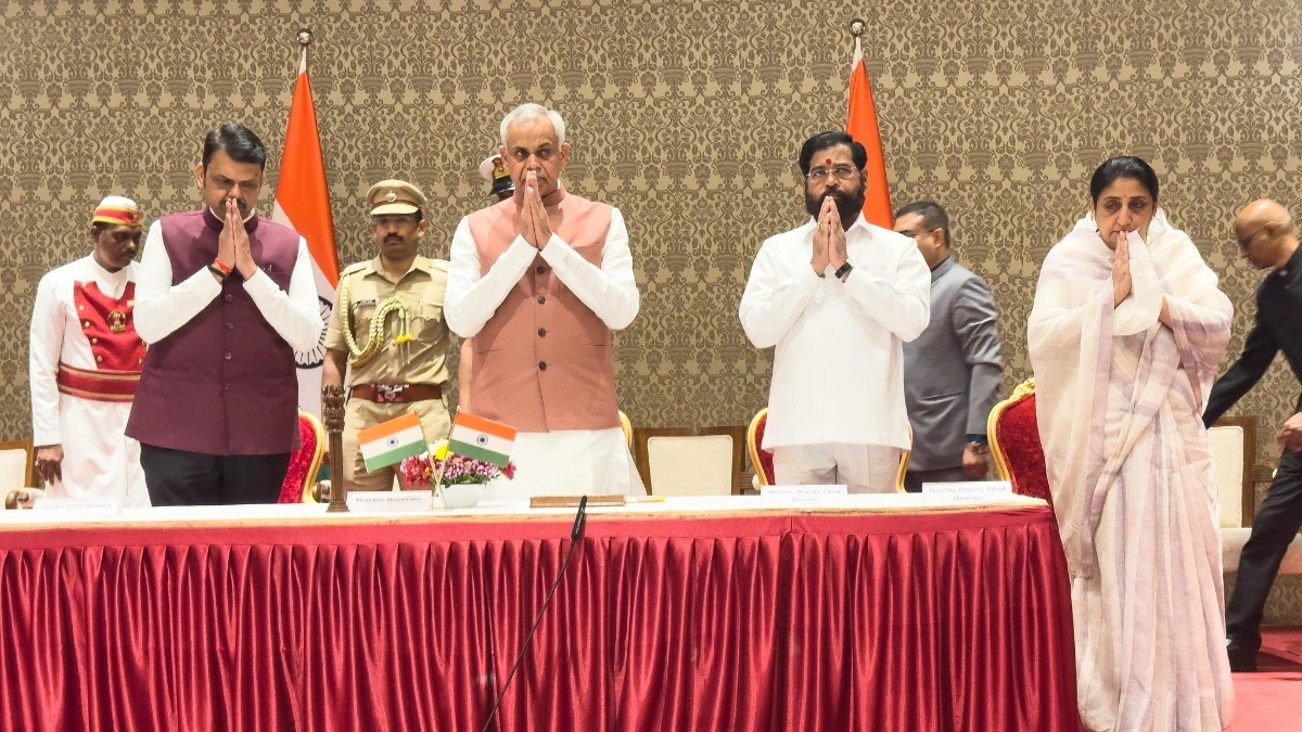 'अर्थ' खात्याबाबत CM फडणवीसांचा मोठा निर्णय, सुनेत्रा पवारांना दिली 'ही' खाती पण...