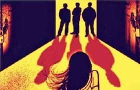 शाळेतील विद्यार्थ्यांचा आठवीतील विद्यार्थिनीवर सामूहिक अत्याचार; दोन महिन्यांनंतर पोटात दुखू लागले अन्... Crime News