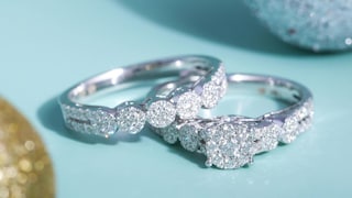 चांदीचे दागिने घालणे 'या' तारखांना जन्मलेल्या लोकांसाठी असते लकी, झटक्यात बनू शकतात श्रीमंत Mumbai Tak