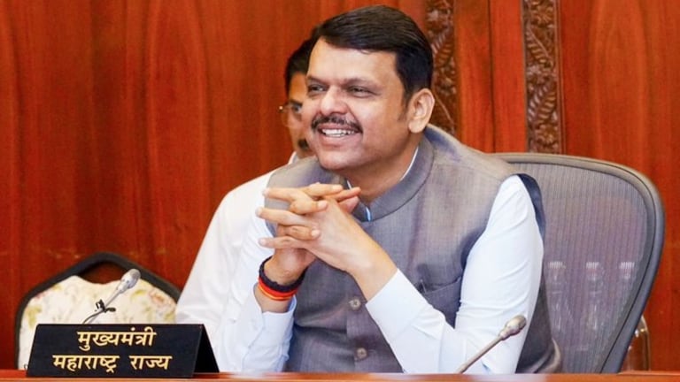 Govt Job: राज्यात लवकरच नव्या मॉडेलअंतर्गत तब्बल 70,000 पदांची मेगाभरती! बैठकीत मुख्यमंत्र्यांची मोठी घोषणा... नव्या मॉडेलअंतर्गत तब्बल 70,000 पदांची मेगाभरती!