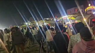 धाराशिवमध्ये मोठा राडा, काँग्रेस अन् ठाकरे गटाच्या कार्यकर्त्यांमध्ये हाणामारी; ZP निवडणुकीनंतर वाद उफाळला VIDEO Mumbai Tak