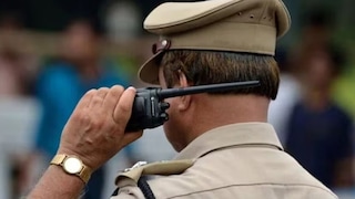 पुरुषाने केले दोन लग्न, दुसऱ्या बायकोच्या मुलाचा एक लाख रुपयांत केला सौदा... वडील मुलाच्या नात्याला काळीमा Mumbai Tak