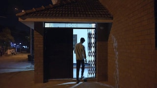 प्रेयसीने धोका दिला अन् प्रियकराने 'असा' बदला घेतला! रात्रीच्या अंधारात तरुणीच्या घरात शिरला अन्... Mumbai Tak