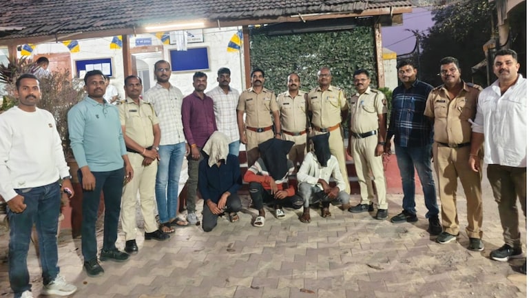 अहिल्यानगर: 15 वर्षीय मुलीचं अपहरण अन् लैंगिक अत्याचार! 5 दिवस जंगलात ठेवलं.. 'लव्ह जिहाद'चा आरोप; तिन्ही आरोपी गजाआड! 15 वर्षीय मुलीचं अपहरण अन् लैंगिक अत्याचार!