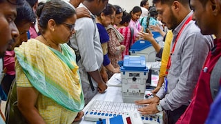 Govt Job: पदवीधरांसाठी भारतीय निवडणूक आयोगात भरती! पगार तर... कुठे आणि कधीपर्यंत कराल अर्ज? Mumbai Tak