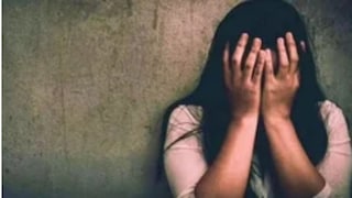 सासऱ्याने 25 वर्षीय सुनेच्या खोलीत जाऊन केली 'तसली' मागणी, नकार दिल्यावर केलं भयानक कृत्य Mumbai Tak