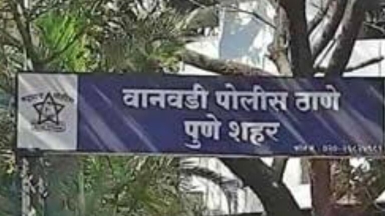 पुण्यात क्रेनचा पट्टा तुटल्याने अपघात, सळई पडून महिला कामगाराचा दुर्दैवी मृत्यू Pune News