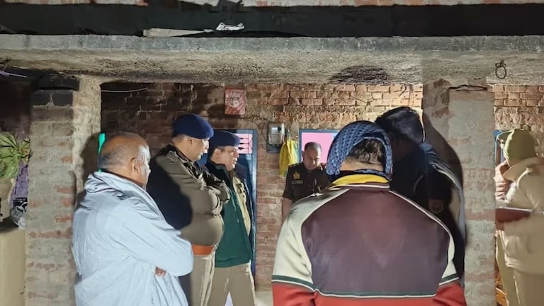 आई-बाप, भाऊ अन् आजी...मुलाने कुऱ्हाडीने वार करुन सर्वांना संपवलं, नेमकं काय घडलं? Crime News