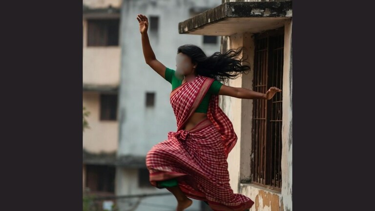 रात्री मोबाईलवरून झाला वाद, उडी मारत महिलेनं जीवन संपवल्याचा संशय, अंगणात आढळला मृतदेह crime news