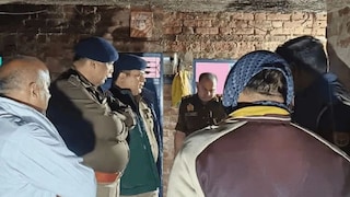 आई-वडील, बहीण, आजी कुणालाच सोडलं नाही, तरुणाने कुऱ्हाडीने वार करत संपवलं; संपत्तीच्या वादातून भीषण हत्याकांड Mumbai Tak