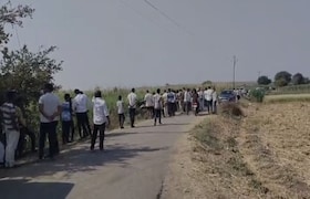 पुणे : भरदिवसा XUV कारमधून व्यापाऱ्याच्या मुलाचे अपहरण, पोलीस मागे लागताच आरोपींनी पळ काढला Pune Crime News