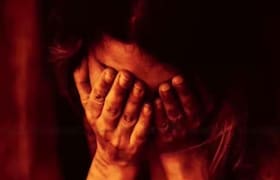 मुलीला भेटण्याच्या बहाण्याने निर्जन शेतात बोलावले, नंतर प्रियकरासह मित्रांनी आळीपाळीने... प्रियकरात जागा झाला राक्षस Crime News