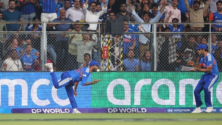 T-20 World Cup: अक्षर पटेलने 'इथे' फिरवली मॅच, इंग्लंडच्या पराभवाचा 'हा' आहे टर्निंग पॉईंट! Mumbai Tak