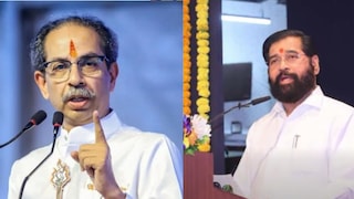 महाराष्ट्राच्या राजकारणातील सर्वात मोठी बातमी, ठाकरेंचे निम्म्याहून अधिक खासदार शिंदे गटात प्रवेश करण्याच्या तयारीत Mumbai Tak