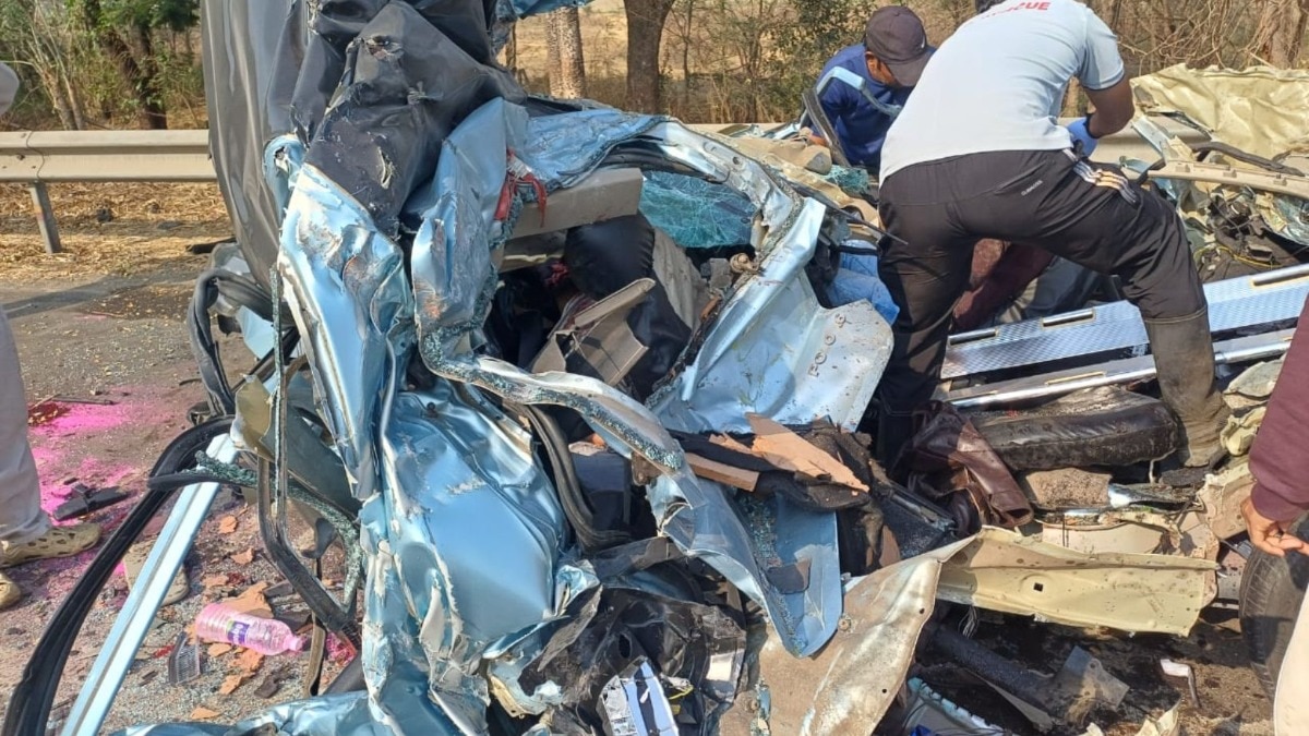 Mumbai - Pune Highway Accident