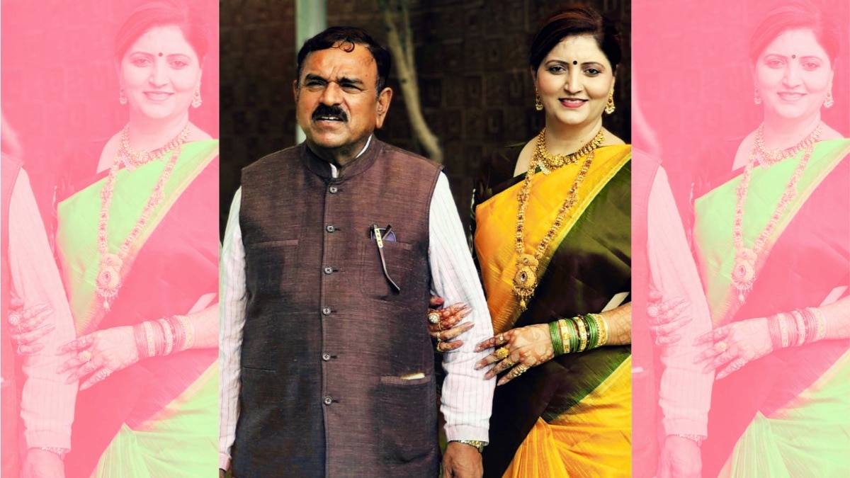 rupali chakankar used to address fraudulent godman ashok kharat as papa claims trupti desai