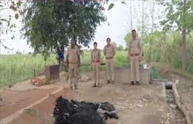 रेडा चोरीच्या संशयावरुन मजूराची हत्या, हत्येआधी शेतात हवन अन् नंतर गंगा नदीत अंघोळ करुन 'पाप' धुतले Crime News