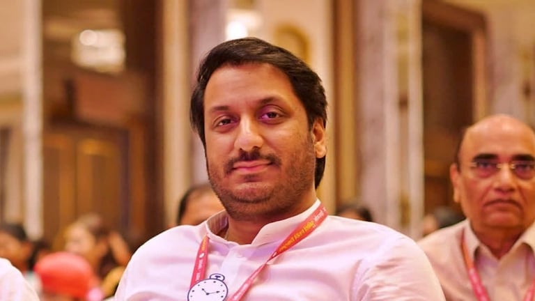 मोठी बातमी: पार्थ पवारांच्या मामेभावावर कारवाई होणार, पण... पुण्यातील जमीन प्रकरणाचा रिपोर्ट आला समोर Mumbai Tak