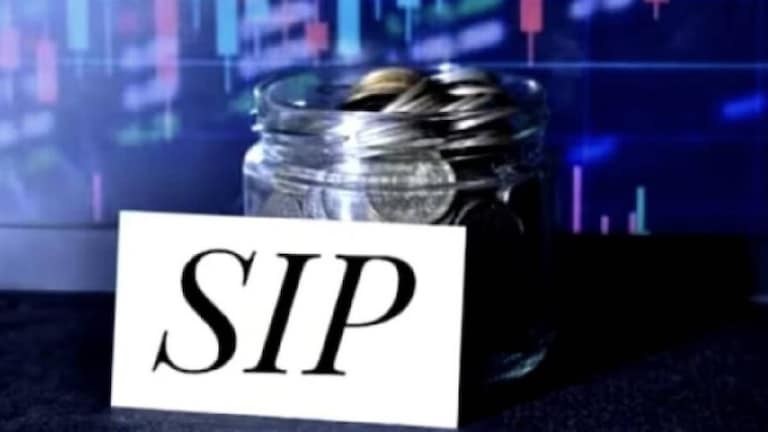 Personal Finance: वयाच्या 40व्या वर्षी मिळवा 3 कोटी रुपये, SIP लय भारी! Mumbai Tak