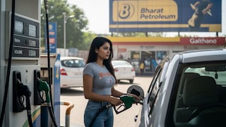 Petrol Pump Rules: एका दिवसात 'एवढं' पेट्रोल-डिझेल करू शकता खरेदी.. नेमका नियम काय? Mumbai Tak