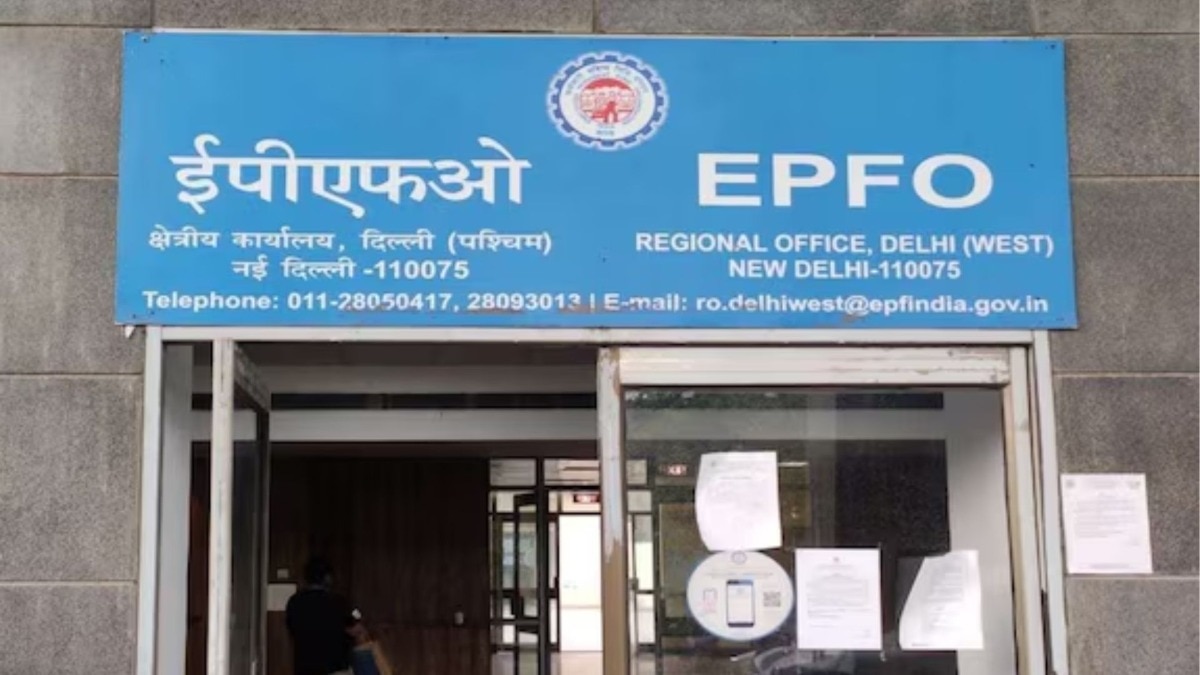 Govt Job : 10 वी पास उमेदवारांसाठी केंद्र सरकारमध्ये नोकरीची संधी, 50 हजार रुपयांपर्यंत पगार; कधीपर्यंत कराल अर्ज?