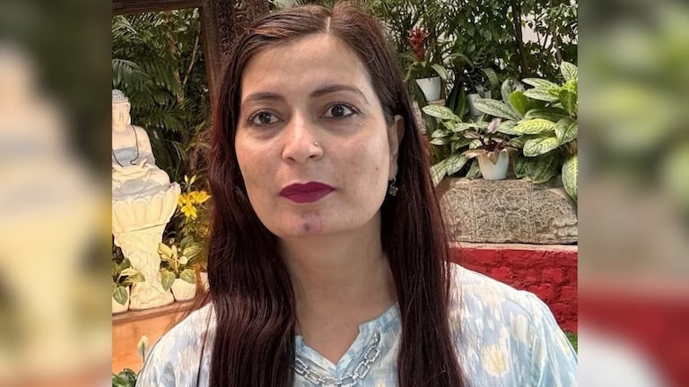 'भाभी'ने तिच्यासोबत केलं भलतंच काही, प्रसादात मिसळला अंमली पदार्थ अन्... intoxication in prasad strangulation and burning of bodies murder of women in gujarat in conspiracy to steal gold