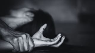 अमरावती : तरुणीला पाहून पाच जणांमध्ये जागा झाला राक्षस, तिच्यावर जबरदस्ती करत जंगलात नेत नको तेच... Mumbai Tak