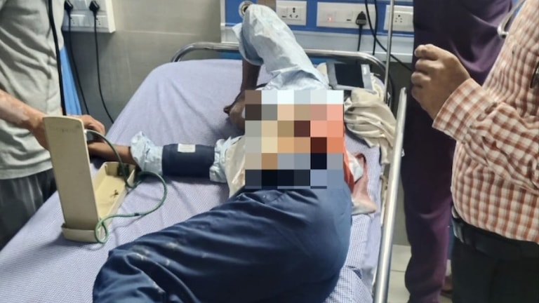 बीड: मध्यस्थी करायला गेला शेजारी अन् भलतंच होऊन बसलं... beed crime news neighbor stabbed for mediating in a dispute between relatives