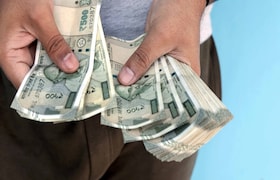 Personal Finance: या महिन्यापासून तुमच्या हातात पगार येणार कमी, कारण... Mumbai Tak
