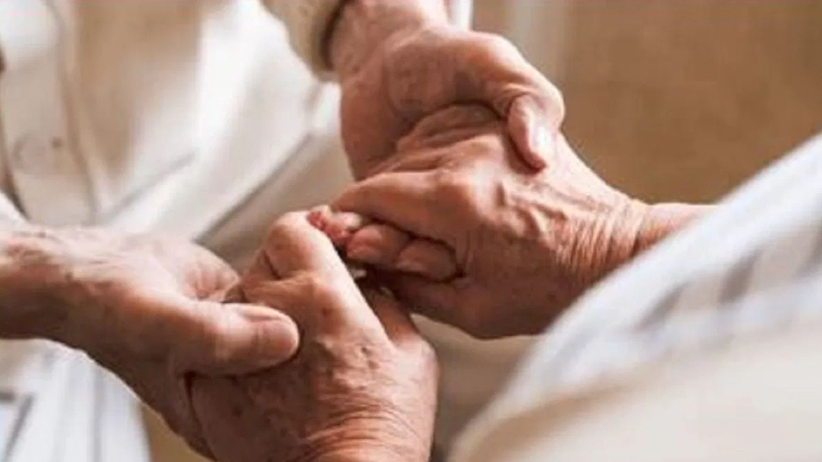 वयाच्या 70 व्या वर्षी अनारकलीचे अनैतिक संबंध, पतीला समजतात तळ पायाची आग मस्तकात गेली; संतापून केलं मोठं कांड 