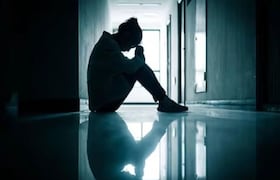 नववीत शिकणाऱ्या मुलीवर 10 जणांनी केला बलात्कार, मुलीनं स्वत:च सांगितली अत्याचाराची कहाणी Crime News