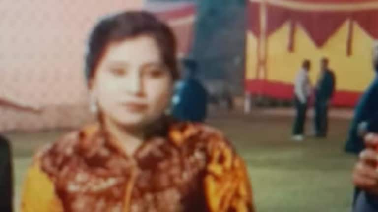 मुलीच्या मृतदेहासोबत चार महिने घरात राहिले, दुर्गंधी येऊ नये म्हणून परफ्यूमचा वापर; वडिलांना नेमकं काय करायचं होतं? Crime News