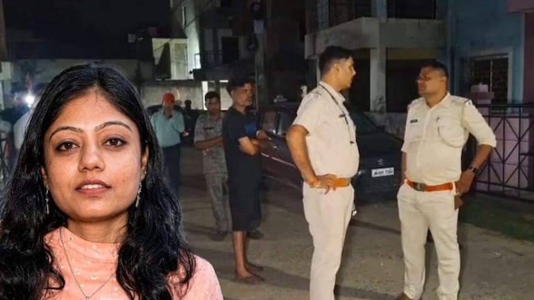 शास्त्रज्ञाच्या मुलीचे बाथरुममध्येच अंत्यसंस्कार, पाच दिवस घरातच पडून होता मृतदेह, भावाने सांगितली हादरवणारी कहाणी Crime News