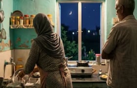 अनैतिक संबंधाचा संशय, 48 वर्षीय नवऱ्याने 52 वर्षीय बायकोवर कुऱ्हाडीने हल्ला करत संपवलं, प्रकरणाला वेगळं वळण Crime News