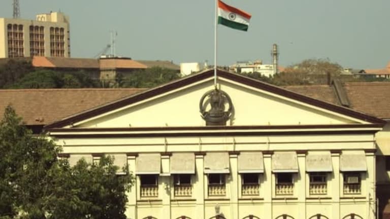 Govt Jobs : भारत सरकारच्या मिंटमध्ये पदवीधरांना नोकरीची सुवर्णसंधी, लगेच करा अर्ज Government jobs