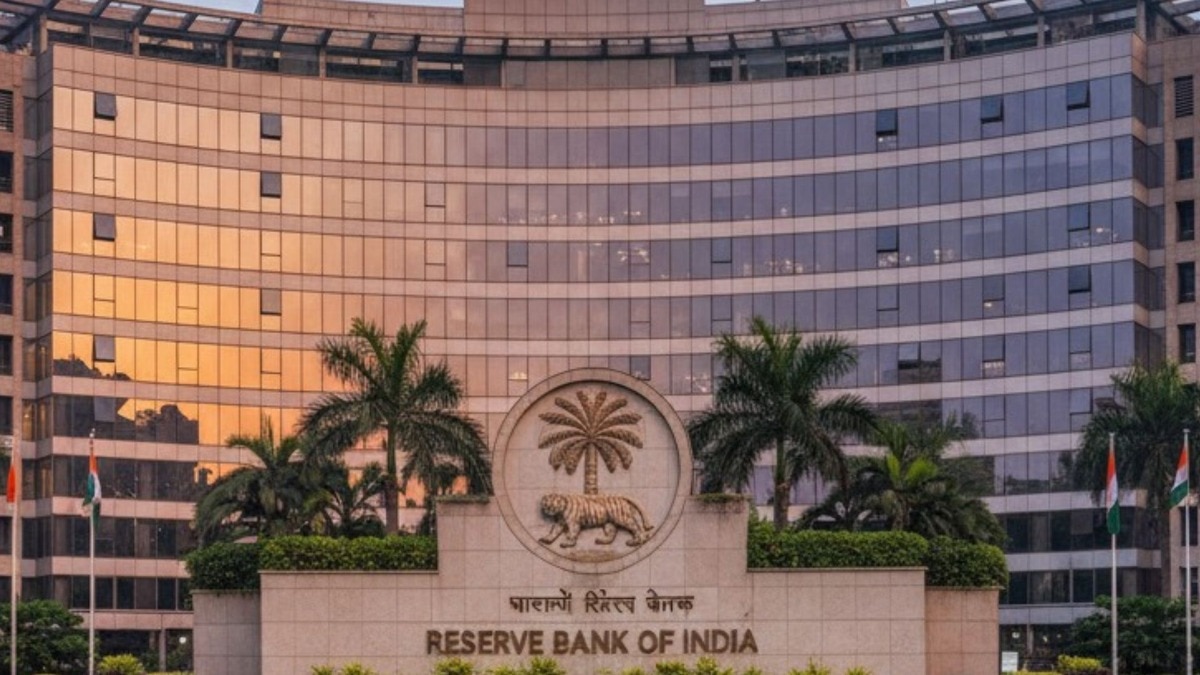 Govt Jobs : RBI मध्ये नोकरीची सुवर्णसंधी, तुमच्याकडे 'ही' पदव्युत्तर पदवी असेल तर लगेच करा अर्ज 