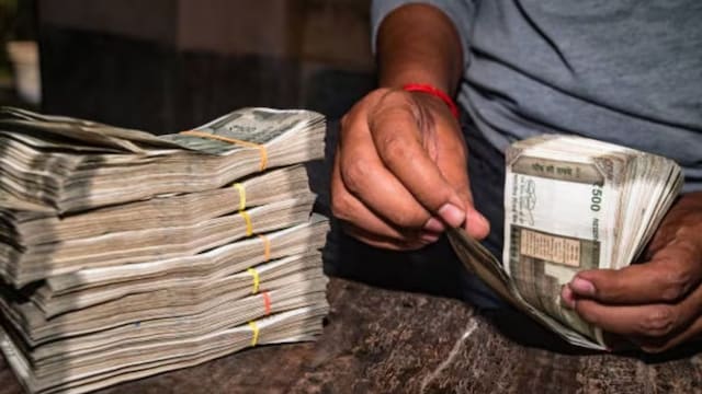 personal finance how large a fund can be built from rs 1 lakh this scheme has grabbed attention an opportunity for those with idle funds