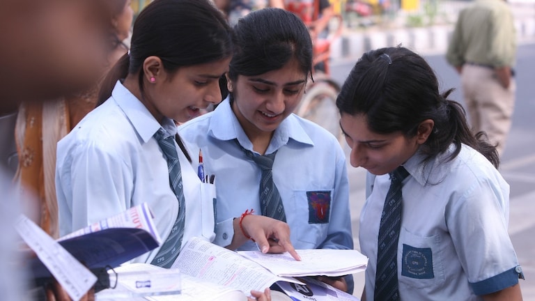 Maharashtra Board SSC Result 2026: महाराष्ट्र बोर्डाचा दहावीचा निकाल सगळ्यात आधी 'इथे' दिसणार maharashtra board ssc result 2026 when will maharashtra board class 10 results be released get direct link here first
