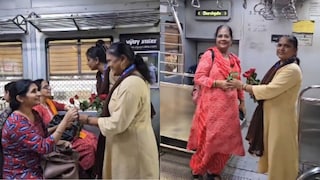 मुंबईची खबर : लोकलमध्ये महिलांना गुलाबाची फुलं का वाटली गेली? रेल्वे प्रशासनाने काय सांगितलं? Mumbai Tak
