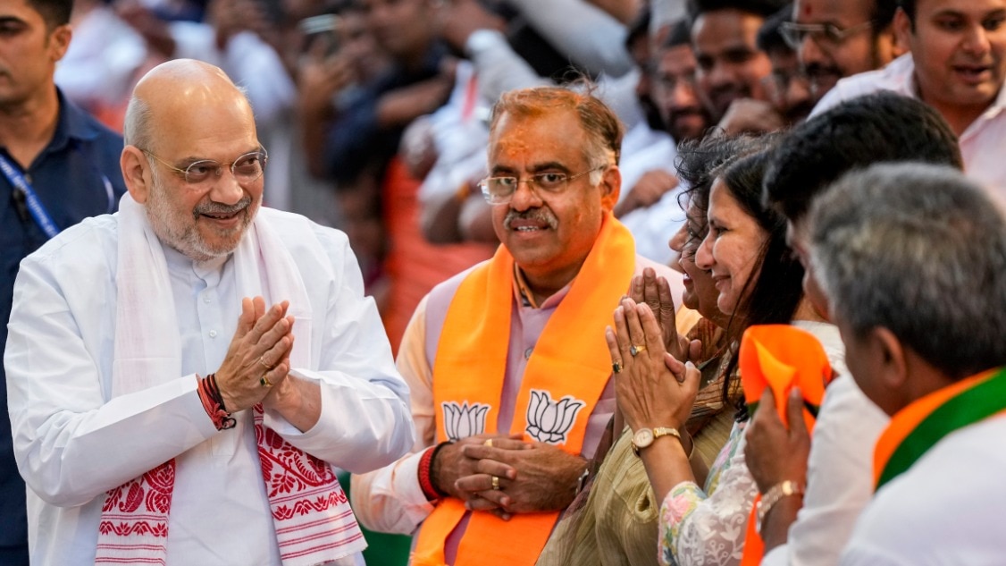अमित शाहांनी भाजपच्या आमदारांना दिली दोनदा संधी, पण शेवटी 'मुख्यमंत्री' म्हणून... वाचा Inside Story