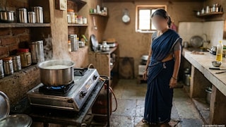 'भाताच्या पातेल्यात लघुशंका केली..' आळंदी सामूहिक अत्याचार प्रकरणातील पीडितेचा गंभीर आरोप Mumbai Tak
