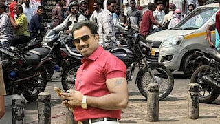 पुणे हादरलं, वनराज आंदेकर खून प्रकरणातील आरोपीच्या भावाची हत्या, बस स्टॉपवर गोळीबार Mumbai Tak